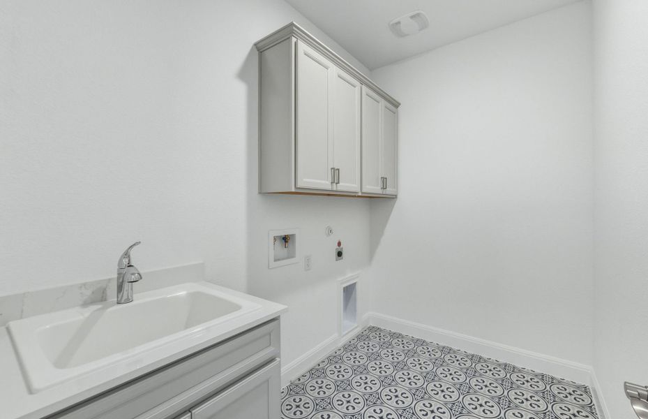 Furnished interior view inside a new home in Saddleback at Santa Rita Ranch, Liberty Hill (Image 6).