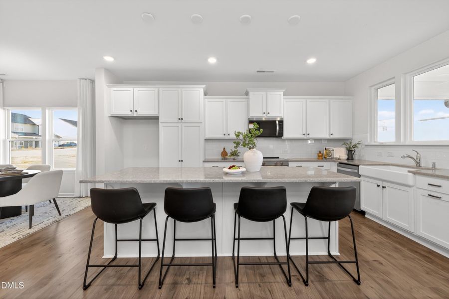 BSV 74 Lenox 2475 EA1 IC (6a) (1) BSV 74 Lenox 2475 EA1 IC (6a) (1)