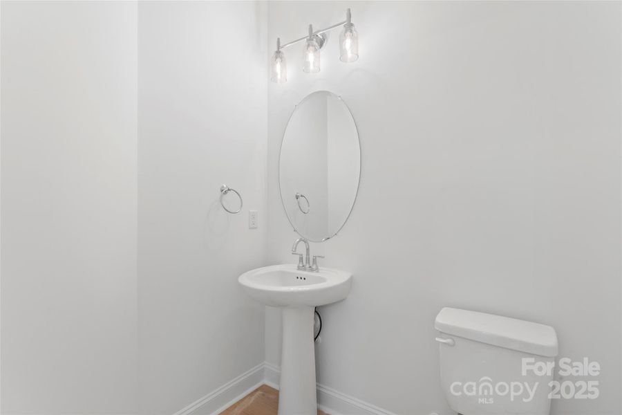 Furnished interior view inside a new home in , Kannapolis (Image 5).