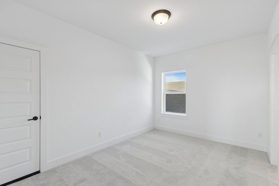 Spacious, unfurnished interior of a new home in , Katy (Image 30).