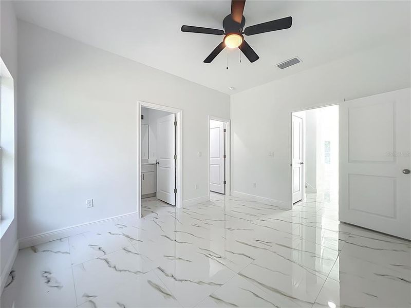 Image 41 of a home in .