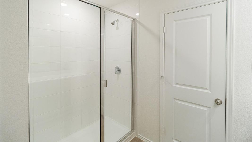 Image 14 of a home in Valverde.