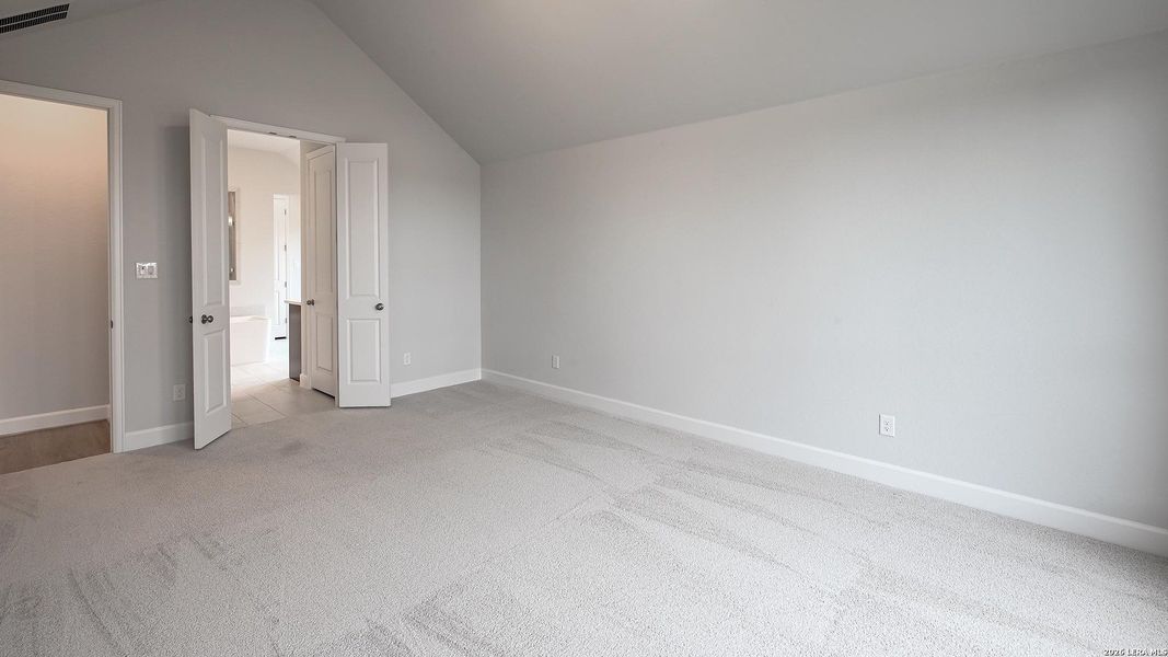 Spacious, unfurnished interior of a new home in Cibolo Valley Heights, Cibolo (Image 20). Spacious, unfurnished interior of a new home in Cibolo Valley Heights, Cibolo (Image 20).
