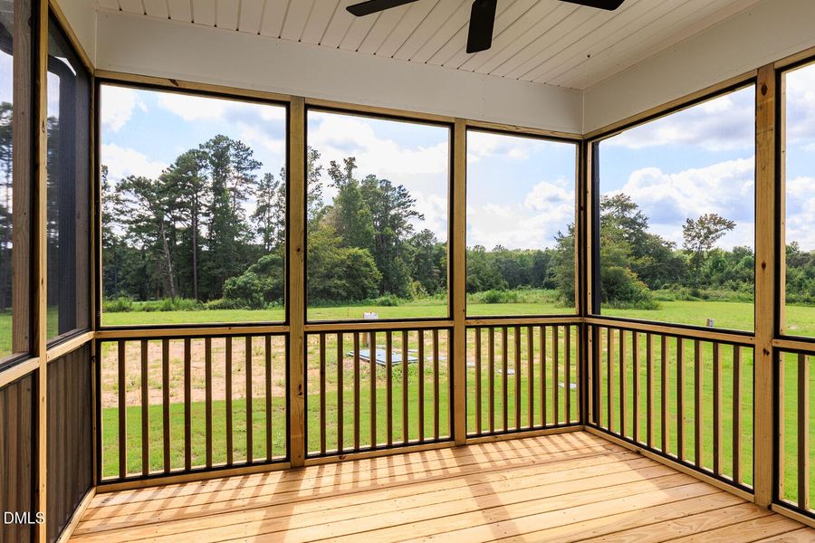 RDU_BeverlyPlace_Lot135_Redwood_QMI (3).