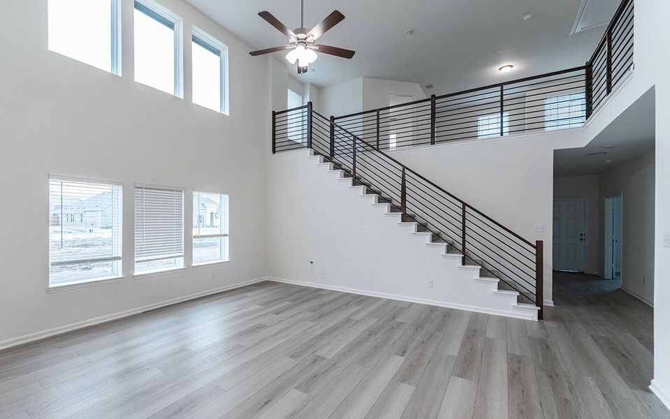 Spacious, unfurnished interior of a new home in Pebblebrook, Sherman (Image 10).