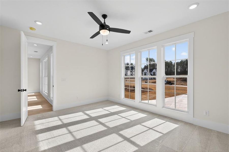 Spacious, unfurnished interior of a new home in , Jefferson (Image 19).
