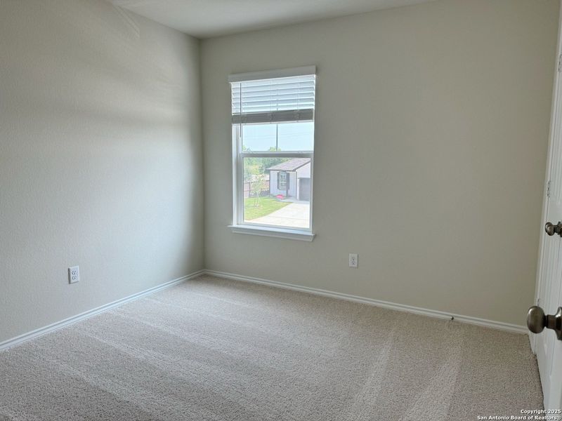 Spacious, unfurnished interior of a new home in Santa Clara, Converse (Image 21). Spacious, unfurnished interior of a new home in Santa Clara, Converse (Image 21).