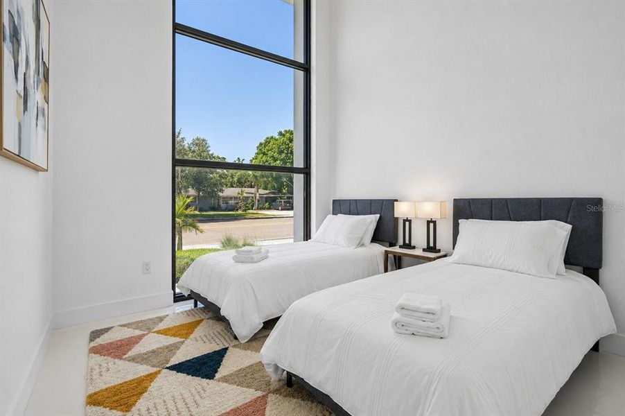 Furnished interior view inside a new home in , Sarasota (Image 33).