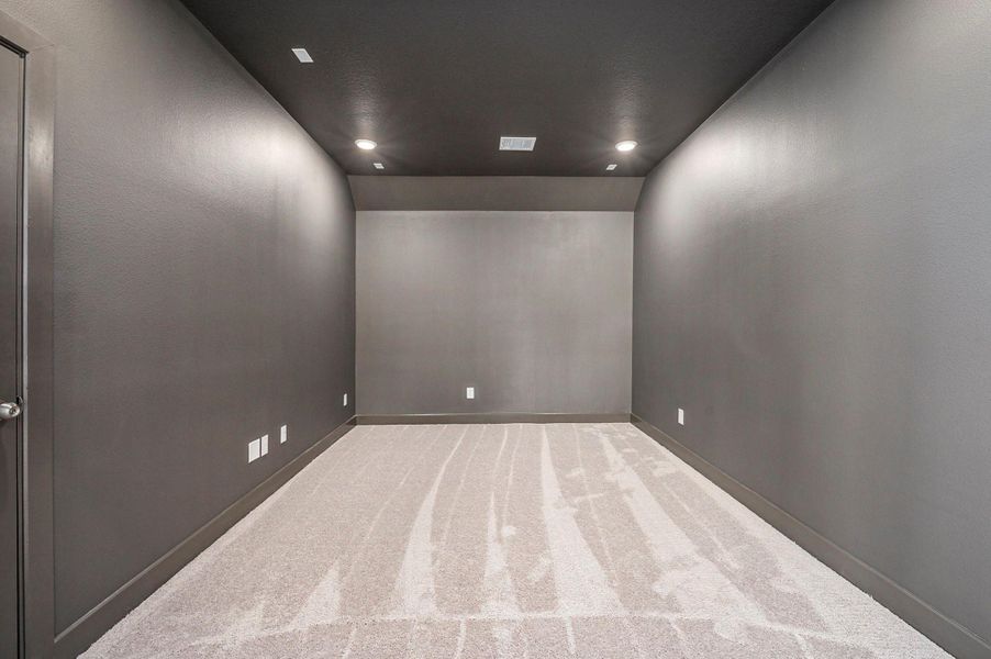 Enjoy outdoor living at its finest with a spacious backyard and covered patio, perfect for relaxing or entertaining guests. The expansive yard offers ample space to design your dream outdoor oasis—whether it’s a sparkling pool, garden retreat, or custom entertainment area.