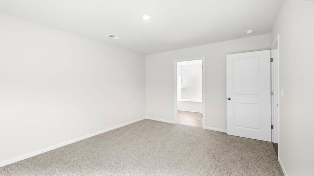 Spacious, unfurnished interior of a new home in Ravencrest, Roebuck (Image 31).