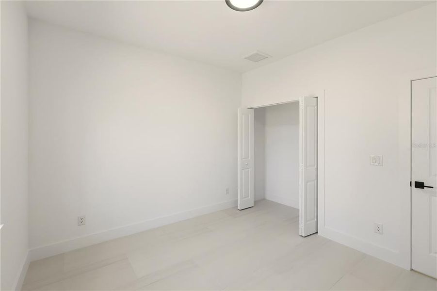 Spacious, unfurnished interior of a new home in , North Port (Image 26).