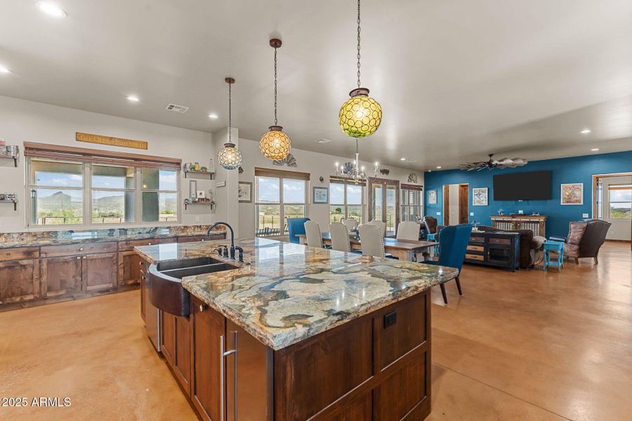 14-web-or-mls-DSC09201 14-web-or-mls-DSC09201