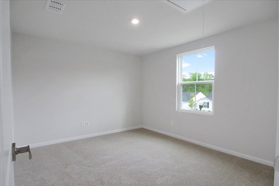 Spacious, unfurnished interior of a new home in Quails Run, Lyman (Image 12). Spacious, unfurnished interior of a new home in Quails Run, Lyman (Image 12).