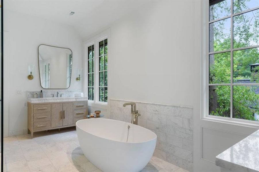 Furnished interior view inside a new home in , Atlanta (Image 17).