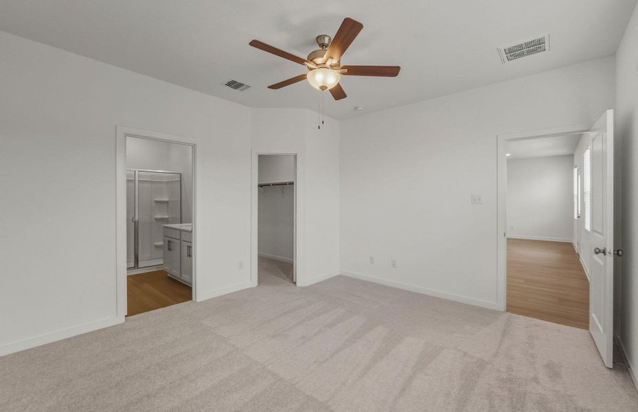 Spacious, unfurnished interior of a new home in County View, Temple (Image 17). Spacious, unfurnished interior of a new home in County View, Temple (Image 17).
