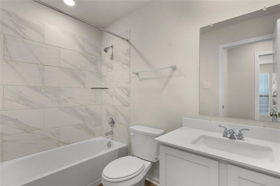 REPRESENTATIVE OF FLOOR PLAN ONLY REPRESENTATIVE OF FLOOR PLAN ONLY