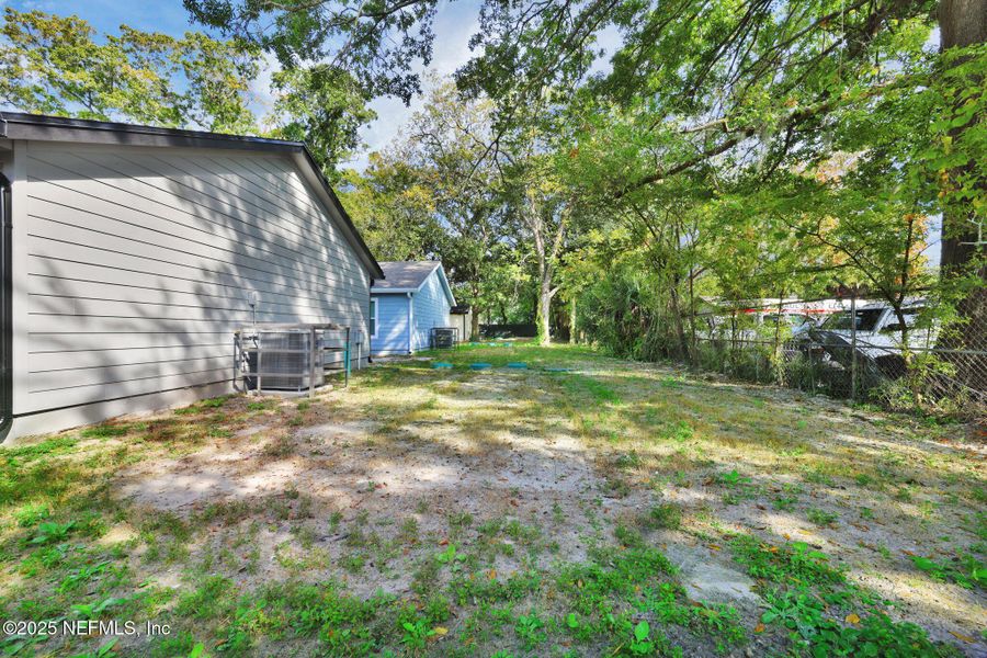 Exterior details and patio area of a home in , Jacksonville (Image 29). Exterior details and patio area of a home in , Jacksonville (Image 29).