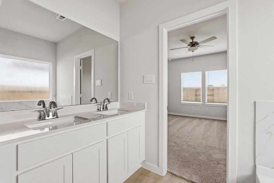 Furnished interior view inside a new home in Sanford Farms, Waller (Image 9).