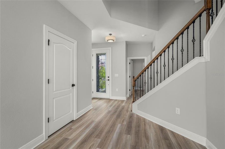 Spacious, unfurnished interior of a new home in Reunion Village, Kissimmee (Image 14).