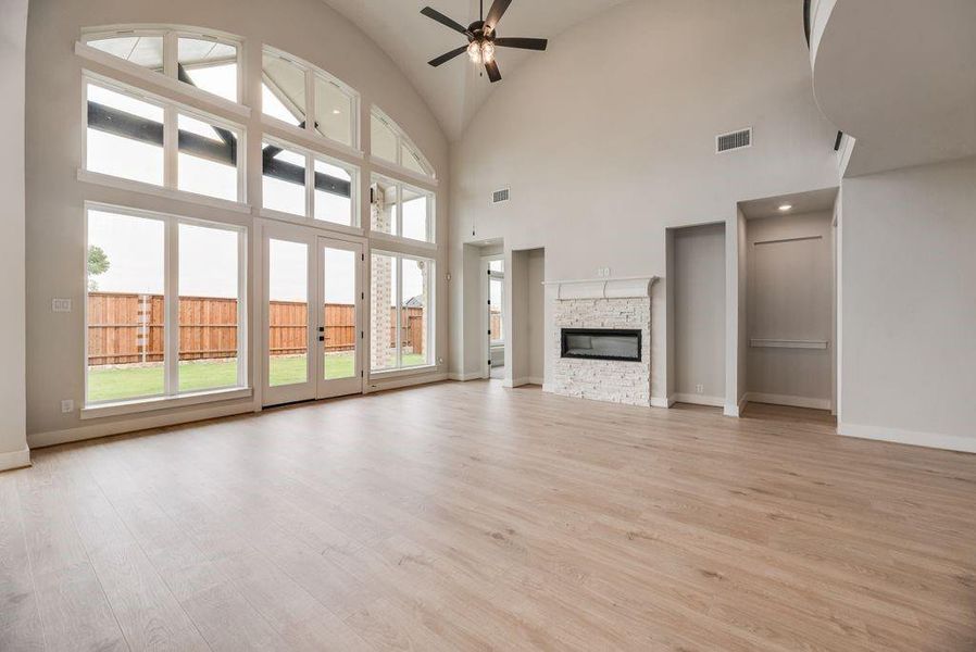 Spacious, unfurnished interior of a new home in Grand Estates of Anna, Anna (Image 26).