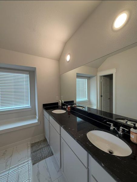 Image 16 of a home in .