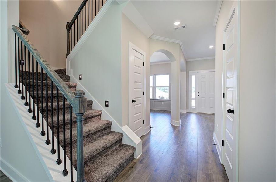 Spacious, unfurnished interior of a new home in , Cartersville (Image 35).
