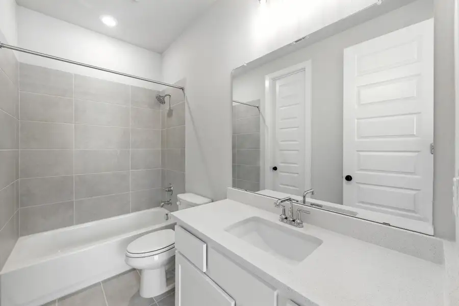 Furnished interior view inside a new home in Nolina - 50', Georgetown (Image 3).