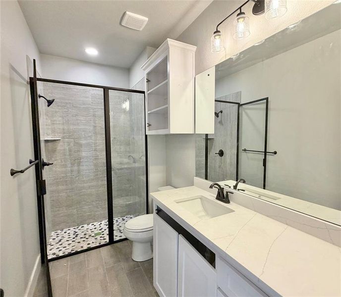 Furnished interior view inside a new home in , Weatherford (Image 11).