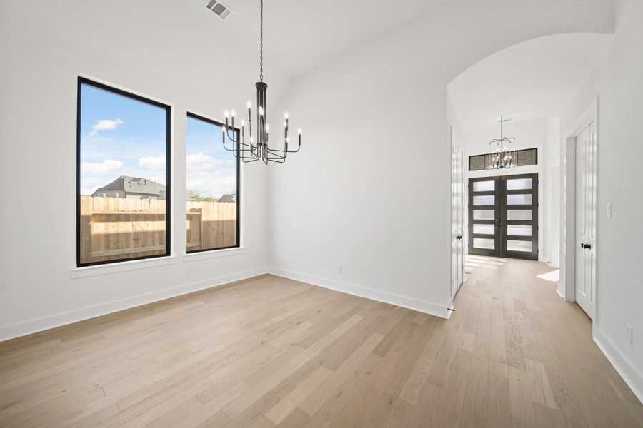 Dining Area Dining Area
