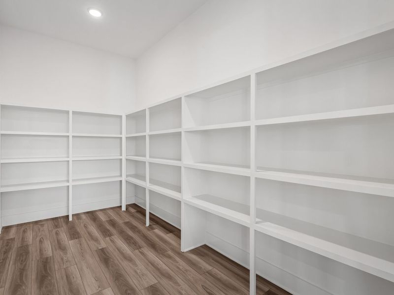 Spacious, unfurnished interior of a new home in Shelton Square, Murfreesboro (Image 38).