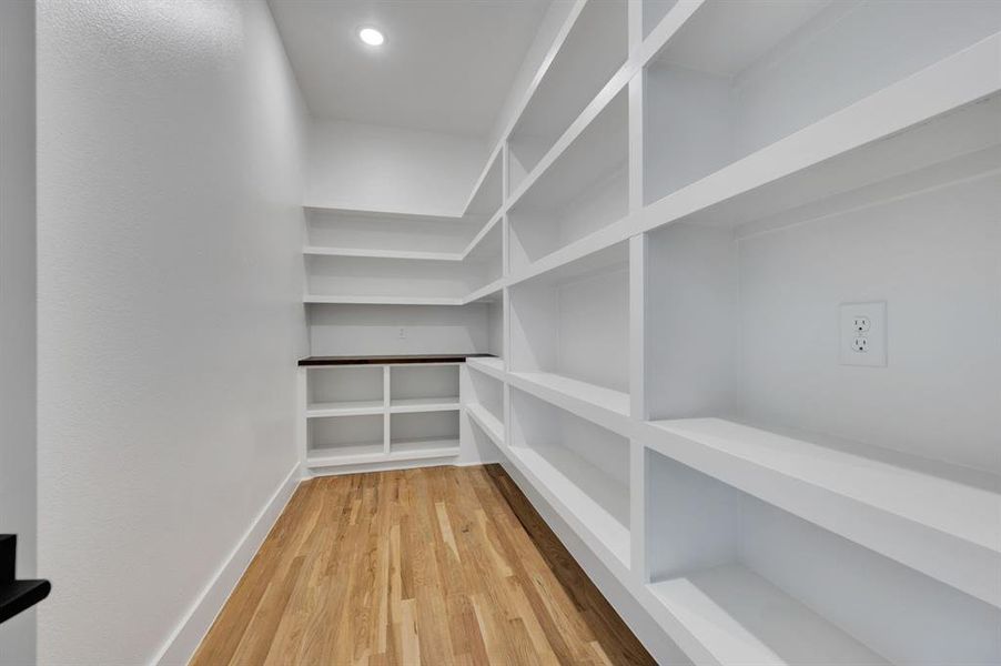 Spacious, unfurnished interior of a new home in , Midlothian (Image 22).