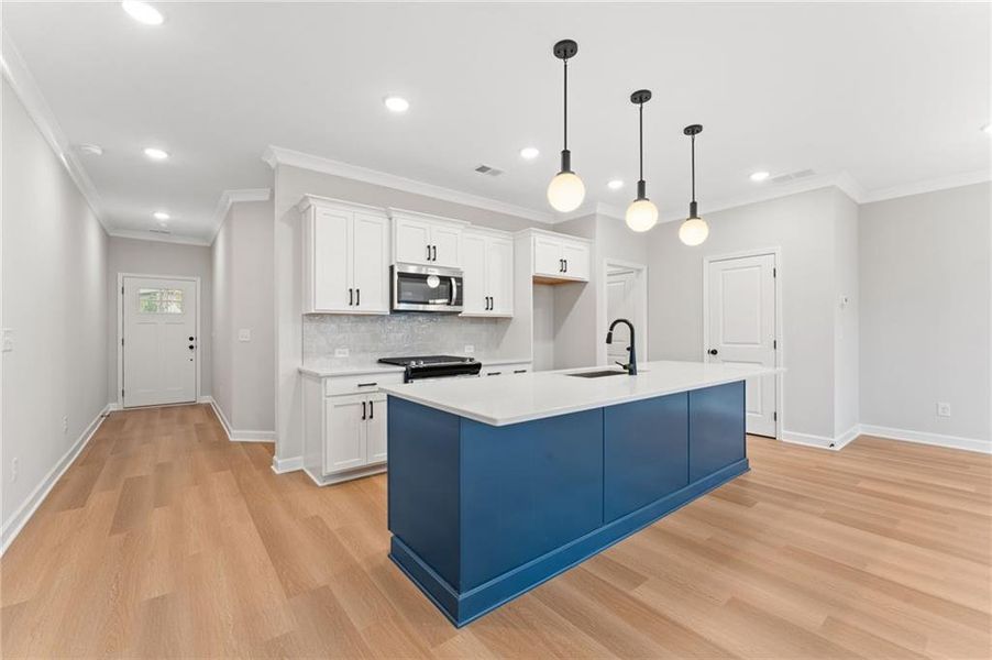 Furnished interior view inside a new home in Cherokee Township, Acworth (Image 9).