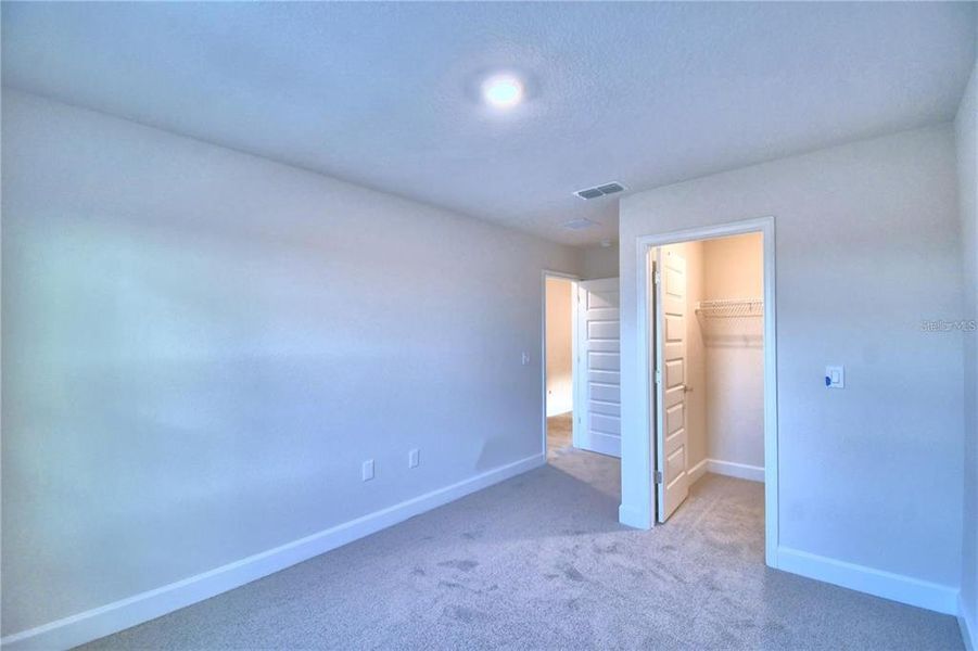 Spacious, unfurnished interior of a new home in Horse Creek at Crosswinds, Davenport (Image 28). Spacious, unfurnished interior of a new home in Horse Creek at Crosswinds, Davenport (Image 28).