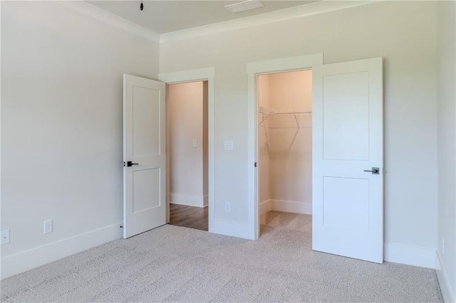 Spacious, unfurnished interior of a new home in Riverwalk, Monroe (Image 20).