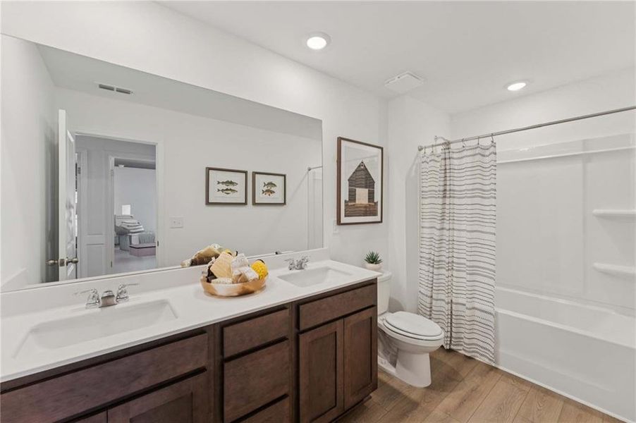 Furnished interior view inside a new home in , Dallas (Image 42).