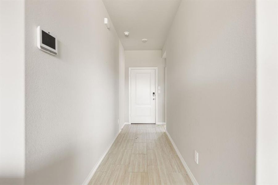Spacious, unfurnished interior of a new home in Rosewood at Beltmill, Fort Worth (Image 19).