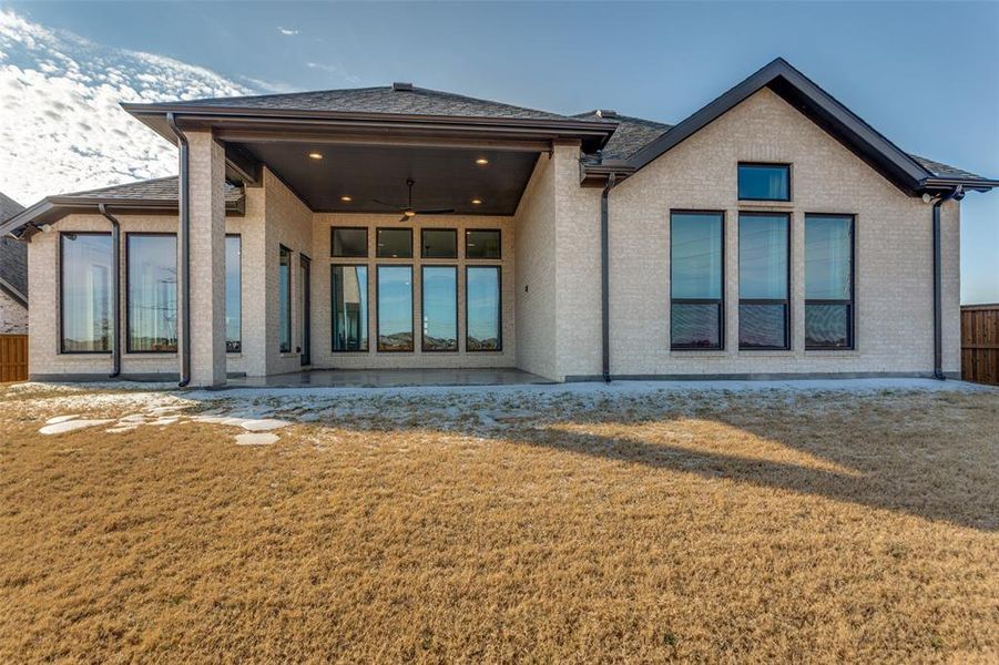 Exterior details and patio area of a home in Ventana, Fort Worth (Image 20).