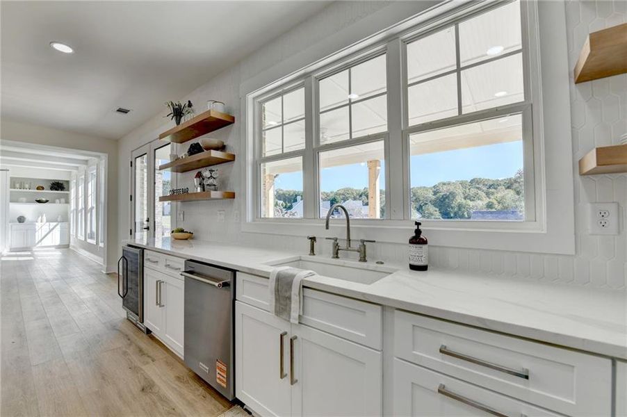 Furnished interior view inside a new home in , Jefferson (Image 34).