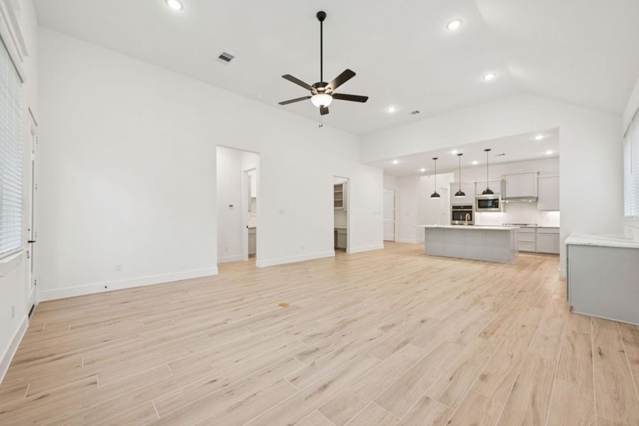 Spacious, unfurnished interior of a new home in Kresston, Montgomery (Image 19). Spacious, unfurnished interior of a new home in Kresston, Montgomery (Image 19).