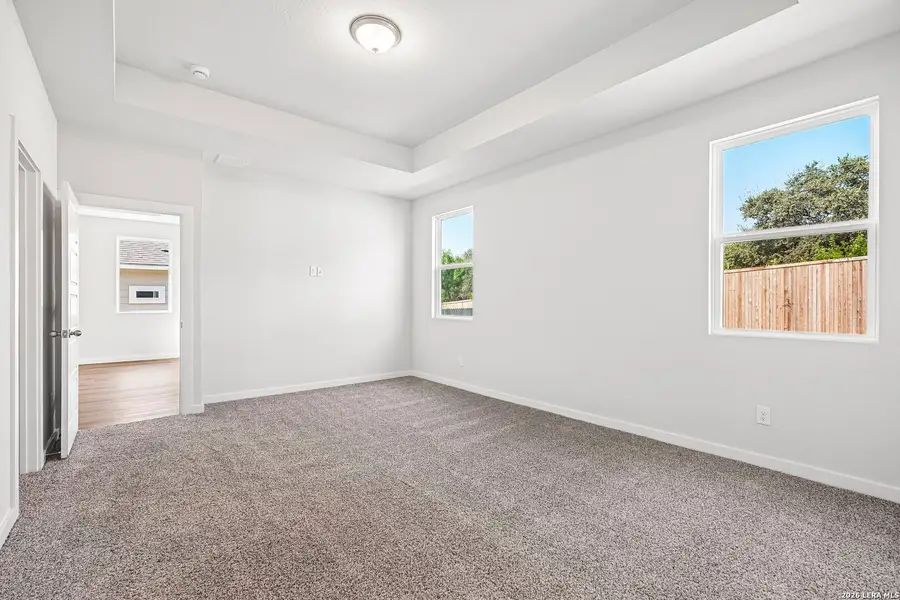 Spacious, unfurnished interior of a new home in Weston Oaks, San Antonio (Image 30).
