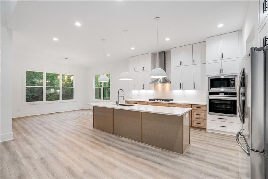 Furnished interior view inside a new home in , Jefferson (Image 6).
