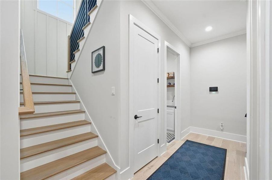 Spacious, unfurnished interior of a new home in , Alpharetta (Image 22).