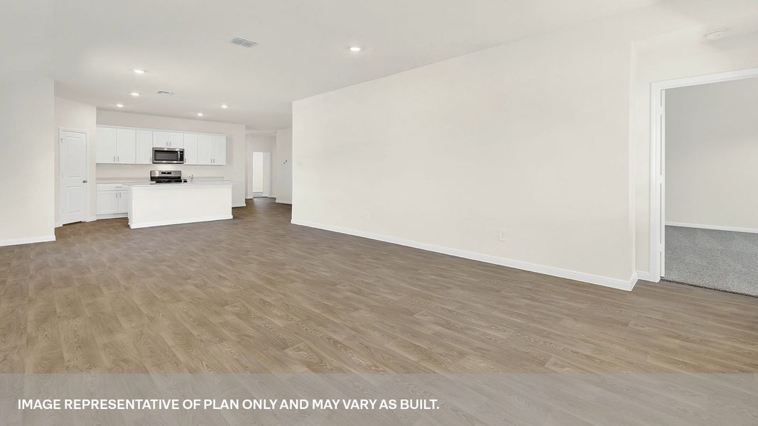 Spacious, unfurnished interior of a new home in Paramount, Kyle (Image 20).