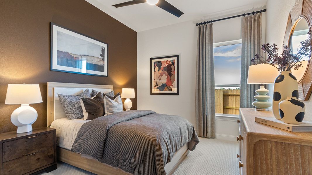 Representative furnished interior of a home built from the Villanova by DRB Homes in Creekhaven, Iowa Colony (Image 17).