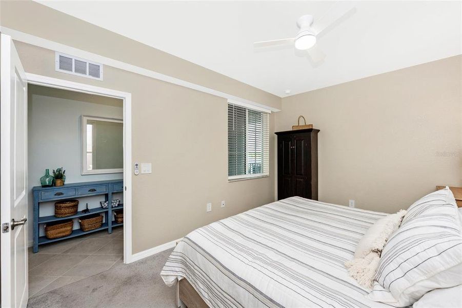 Furnished interior view inside a new home in , Venice (Image 39).