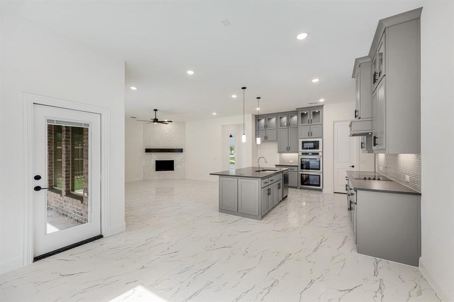 Furnished interior view inside a new home in Ridgepoint, Midlothian (Image 30).