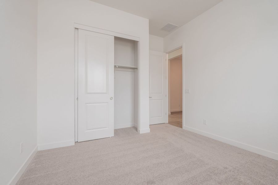 Spacious, unfurnished interior of a new home in Abel Ranch, Goodyear (Image 16).