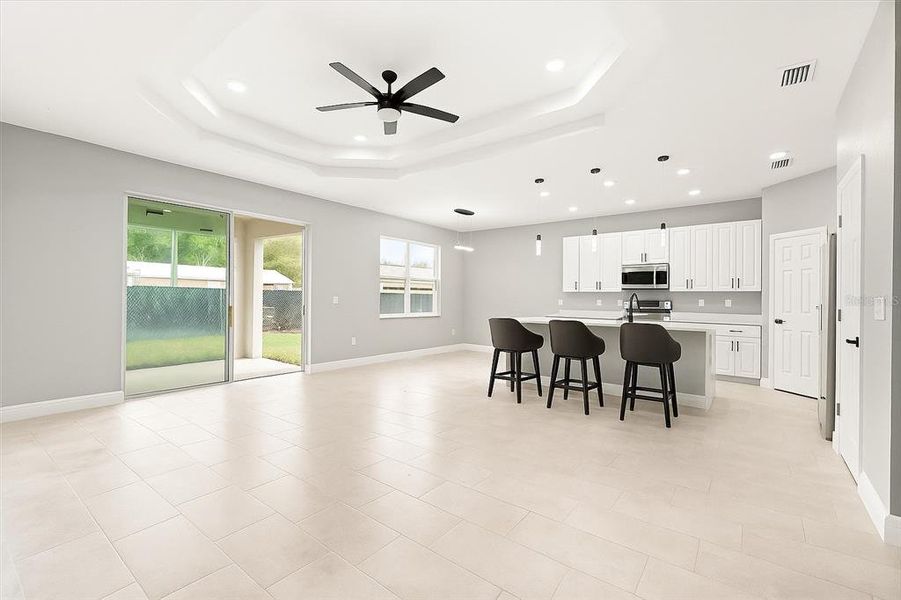Spacious, unfurnished interior of a new home in , Haines City (Image 10).