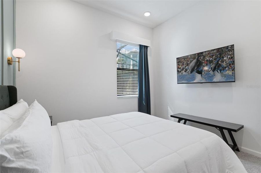 Furnished interior view inside a new home in , Orlando (Image 24).