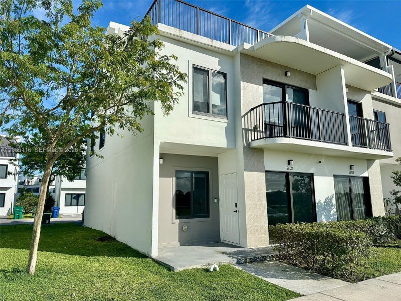 Exterior details and patio area of a home in , Homestead (Image 16).